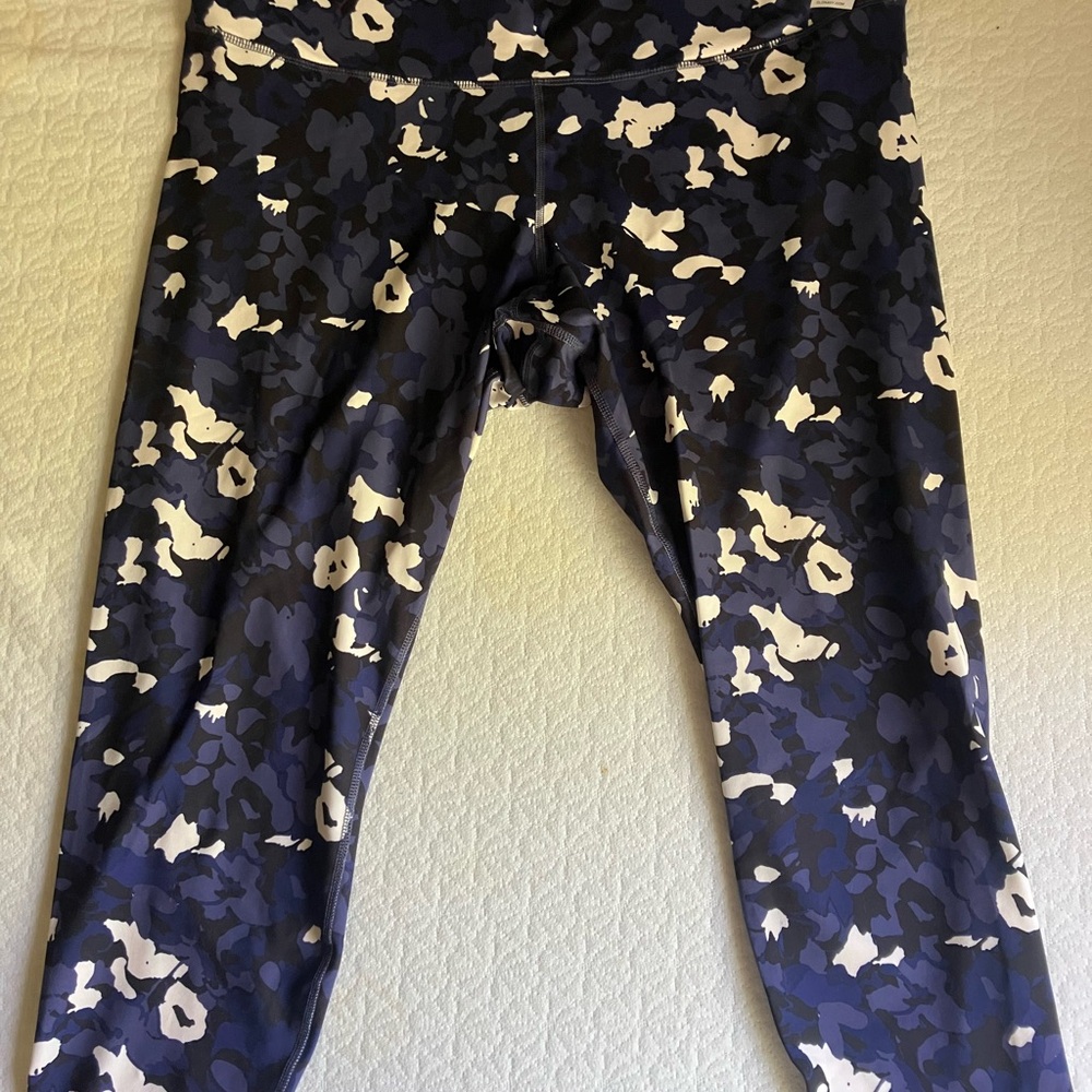 Old Navy High waisted power press leggings - 7/8 th length